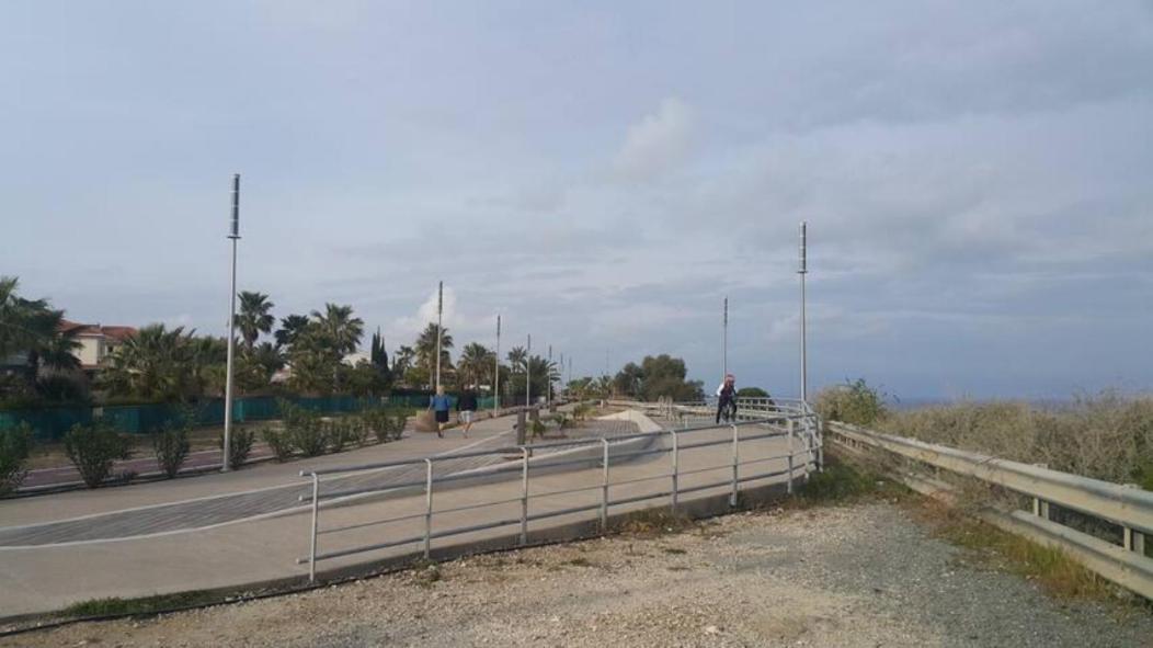 Near The Beach Aparment With Garden Διαμέρισμα Περβόλια Εξωτερικό φωτογραφία